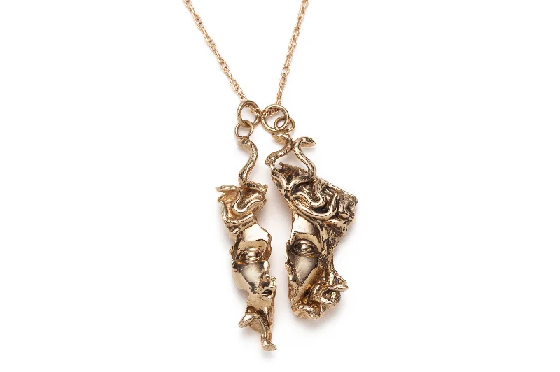 Classic Wedding Necklace-East Medusa Relic Necklace