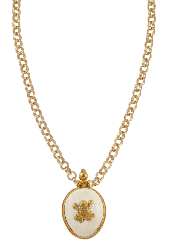 Unique Chain Necklace-Gold and White Shell Frog Ethnic Pendant Necklace