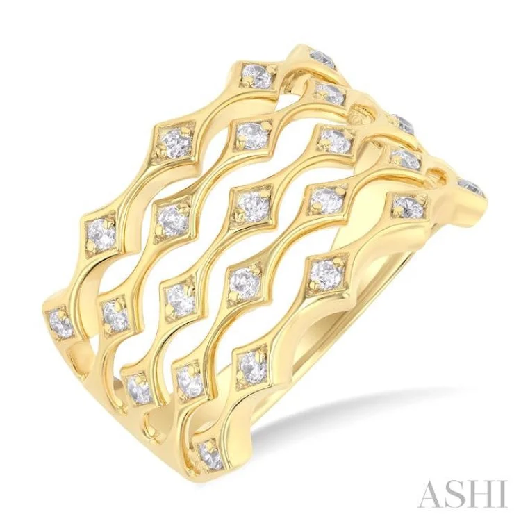 Luxury Engagement Ring Set-1/3 ctw 5-Row Kite-Shaped Link Round Cut Diamond Wide Fashion Band in 14K Yellow Gold