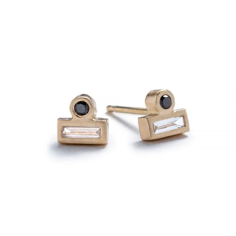 Classic Gold Earrings-Ipsum 14k Gold Diamond Stud Earrings