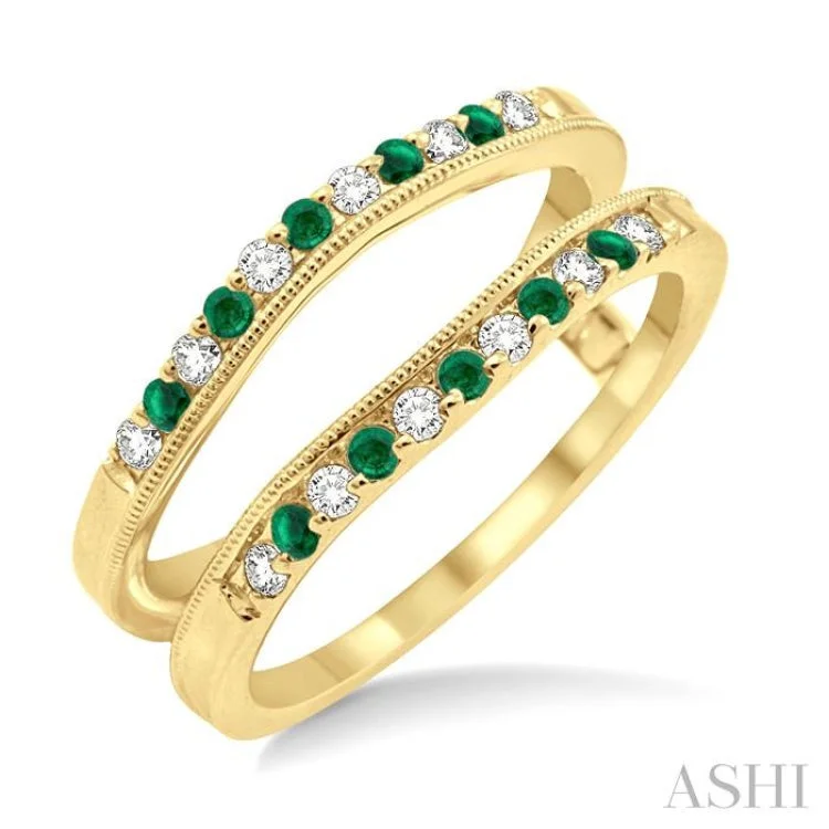 Designer Wedding Ring for Women-1.45 MM Emerald and 1/6 ctw Round Cut Diamond Precious Insert Ring in 14K Yellow Gold