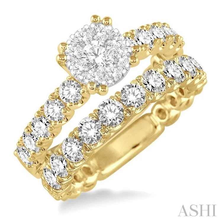 Women's Diamond Wedding Ring-1 3/4 ctw Diamond Lovebright Wedding Set with 1 ctw Engagement Ring in Yellow and White Gold and 3/4 ctw Wedding Band in 14K Yellow Gold