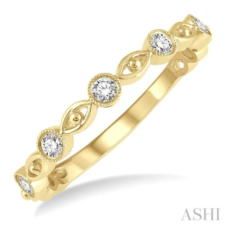 Fashionable Gold Engagement Ring-1/5 ctw Lattice Marquise & Circular Mount Round Cut Diamond Stackable Band in 14K Yellow Gold