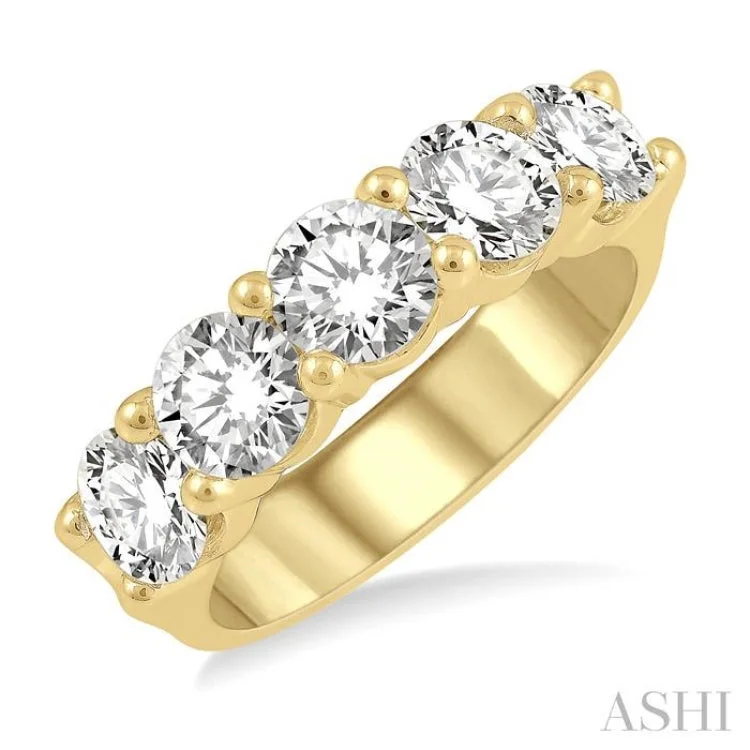 Stunning Gold Ring for Women-2 1/2 ctw 5 Stone Round Cut Diamond Wedding Band in 14K Yellow Gold