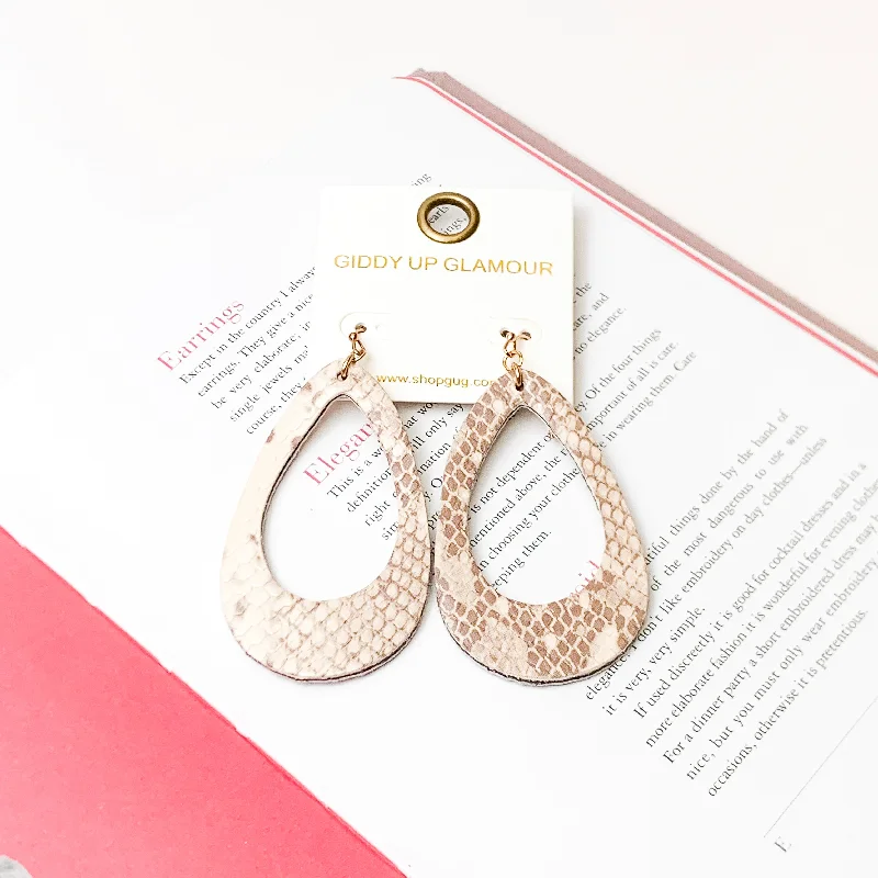 Pearl Earrings for Bride-Faux Ivory Snakeskin Teardrop Earrings